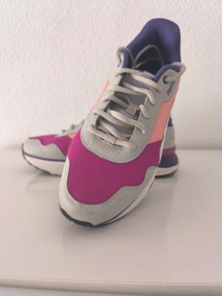 Zapatillas Puma Rosa y Morado