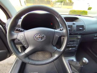Toyota Avensis 2003
