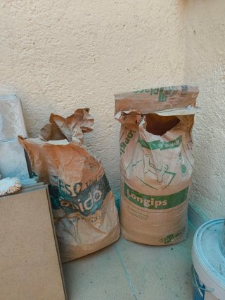 LO REGALO!!!  Yeso de construcción