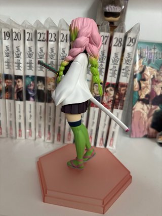 Figure Demon Slayer Mitsuri Kanroji e Giyu Tomioka
