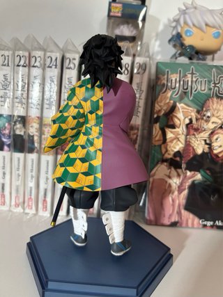 Figure Demon Slayer Mitsuri Kanroji e Giyu Tomioka