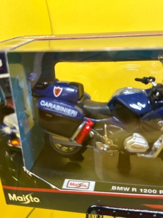 Maisto Moto BMW R 1200 RT Carabinieri 1:18
