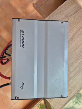 Inversor AJ2000 Sinewave 12V a 220V