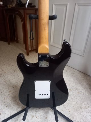Cambio Stratocaster per pedaliera di effetti