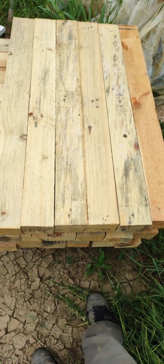 10 Tablones madera 88x8.5x6.5cm 10 und 8€