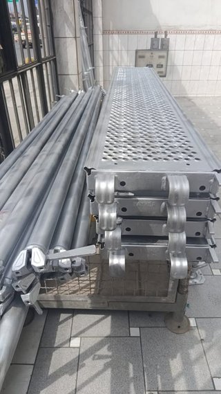 ALQUIERES DE ANDAMIOS