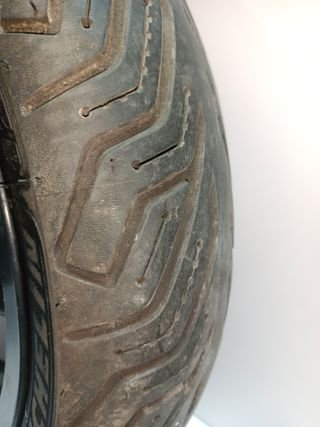 Llanta delantera con neumático Piaggio X7 EVO 125