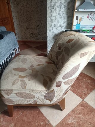 Sillón estampado hojas y frutos