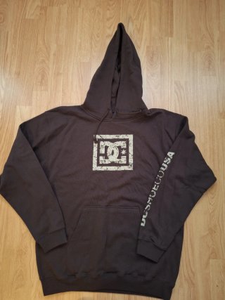 Sudadera marrón DCShoes talla L.Nueva sin etiqueta