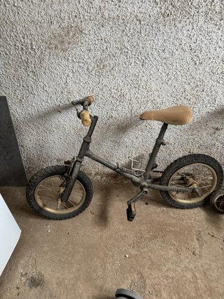 Lote 5 bicicletas y patinete