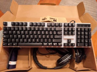 Set Gamer Thrym 4 en 1 RGB Nuevo