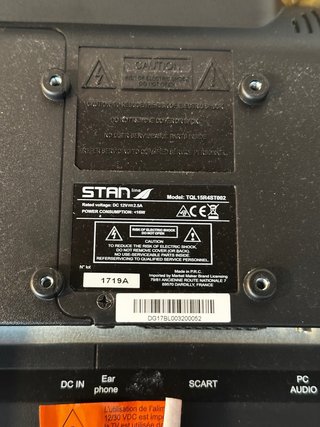 Televisor Stan Line 12V Autocaravana. Con soporte.