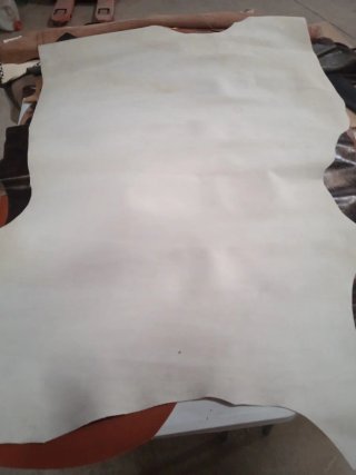 Piel Nobuck Blanco Roto 18€.