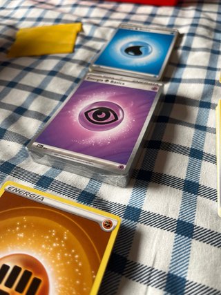 Lote Cartas Pokémon Entrenador y Energía