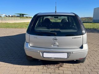 Opel Corsa 2004