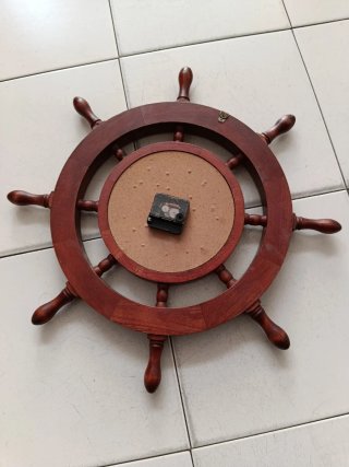 Reloj timón barco náutico