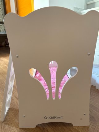 Litera de juguete rosa