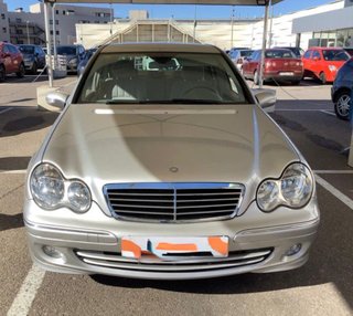 Mercedes-Benz Clase C 2005