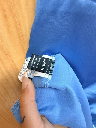 Vestido largo satinado azul