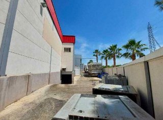 Nave industrial en venta en Renfe - Bulevar 1º y 2º Fase en Jaén