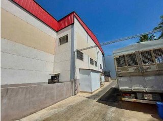 Nave industrial en venta en Renfe - Bulevar 1º y 2º Fase en Jaén