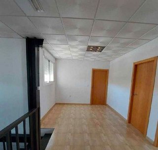 Nave industrial en venta en Renfe - Bulevar 1º y 2º Fase en Jaén