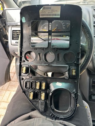 Aro consola Mercedes Vito 638