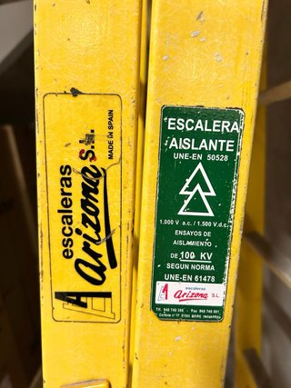 Escalera Arizona Aislante Triple