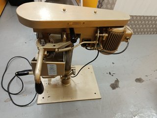 Cerradora Botes Semiautomática