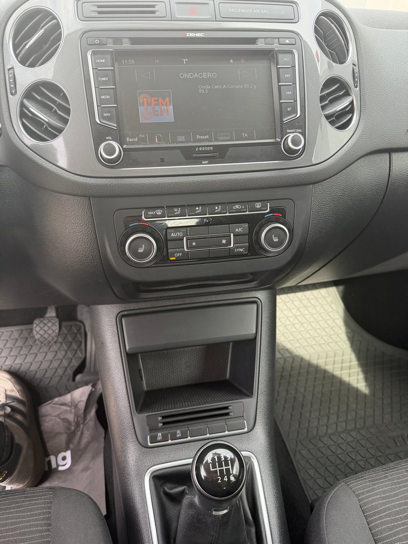 Volkswagen Tiguan 2014, foto 10
