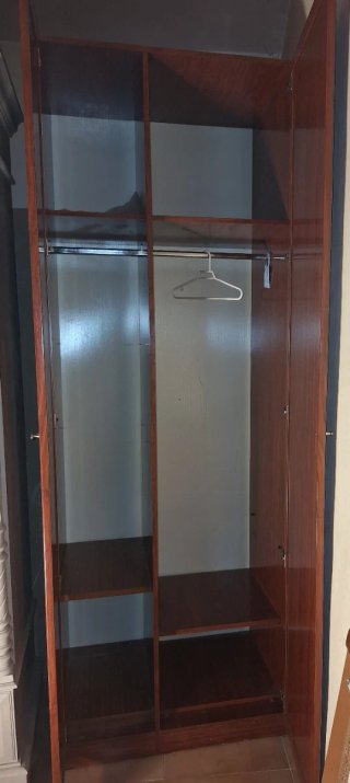 Armario 2 puertas madera