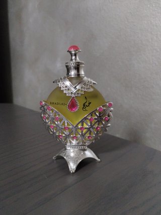 Perfume Khadlaj Árabe Plata y Amarillo