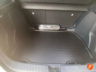Toyota C-HR 1.8 Active Hybrid 140