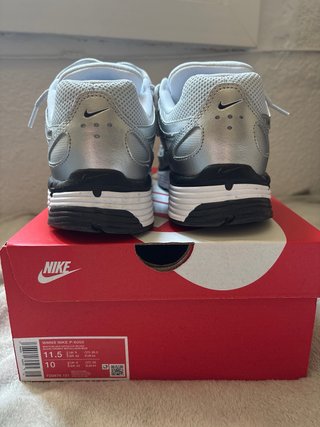 Nike P6000 Plata y Negro