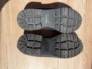 Mocasines negros acharolados con flecos