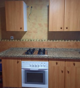 Cocina completa madera y piedra