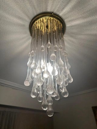 Eleganti lampade a sospensione in vetro a goccia