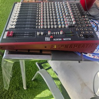 Allen & Heath ZED 14 Mixer Audio
