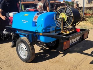 Pulverizador arrastrado 400L para coche