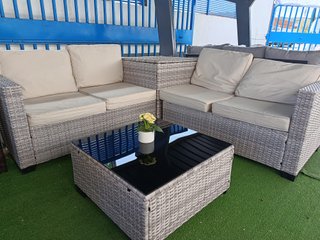Conjunto Sofás Terraza, Mesa y Arcón