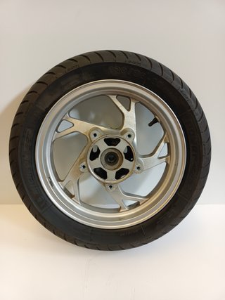 Llanta delantera con neumatico Suzuki Burgman 400