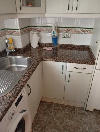 Autónoma profesional de limpieza