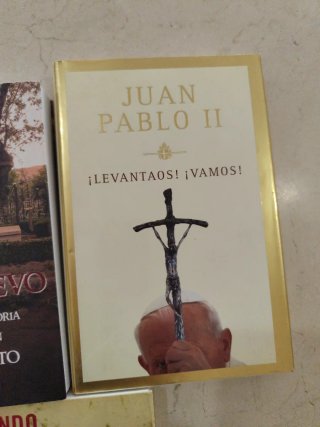 LOTE 3 LIBROS POR 5€