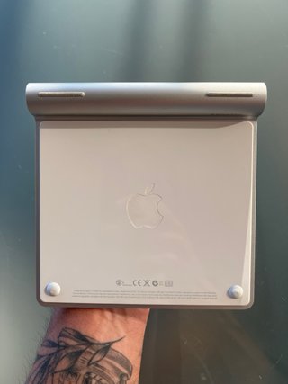Apple Magic Trackpad 1ª Gen (Pilas AA)