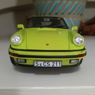Modellino Porsche 911Turbo3.0 1/18 Norev