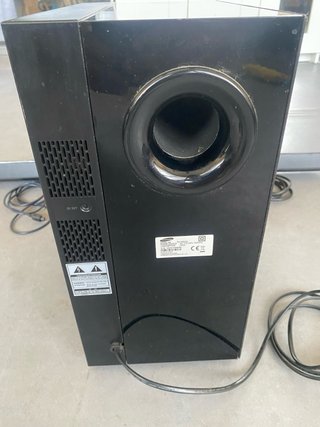 Samsung HW-F450 Barra Sonido y Subwoofer