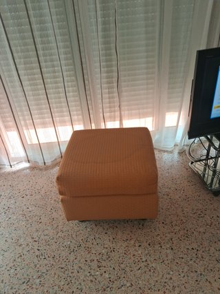 Butaca de tela naranja