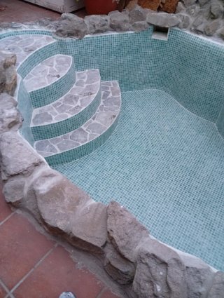 Servicio técnico y limpieza de piscinas