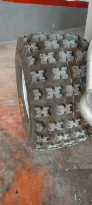 Neumáticos Quad Suzuki LTZ Polaris Predator