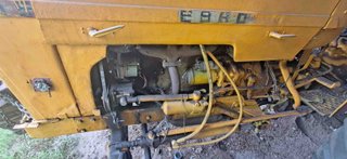 Tractor Ebro 160-E y cultivador 10 brazos y rastra